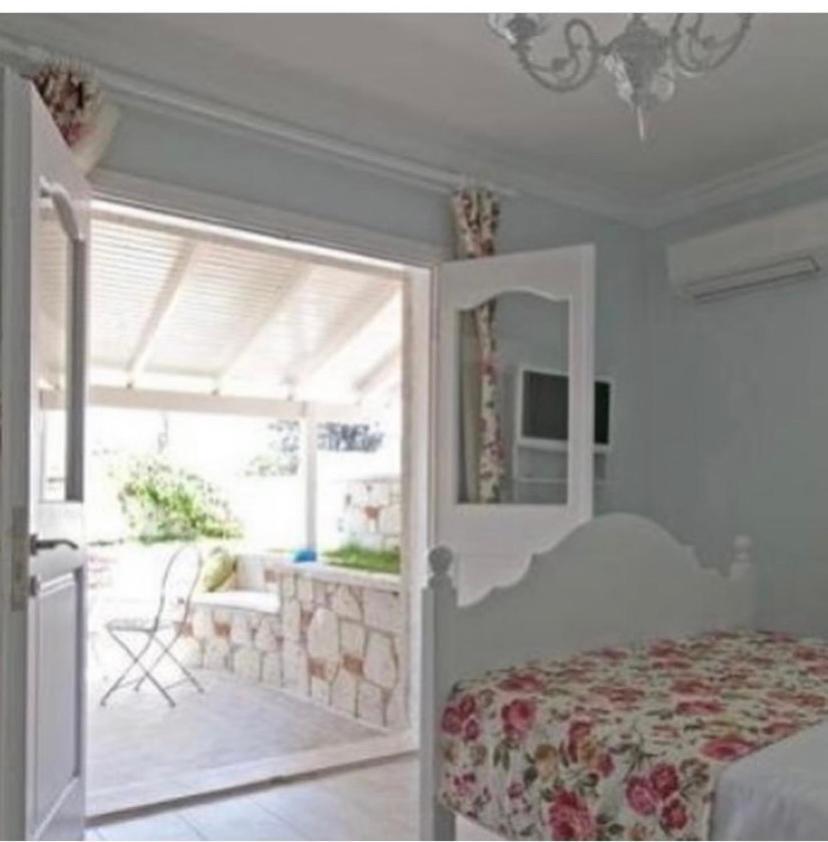 The White Hotel אלאקאטי מראה חיצוני תמונה