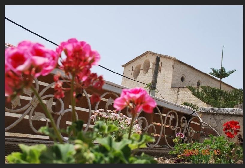 The White Hotel אלאקאטי מראה חיצוני תמונה